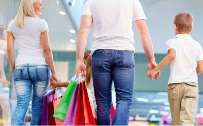 Top 5 tips for hassle-free Christmas shopping with kids