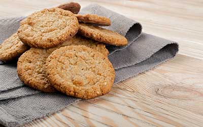 Chewy ANZAC biscuit recipe